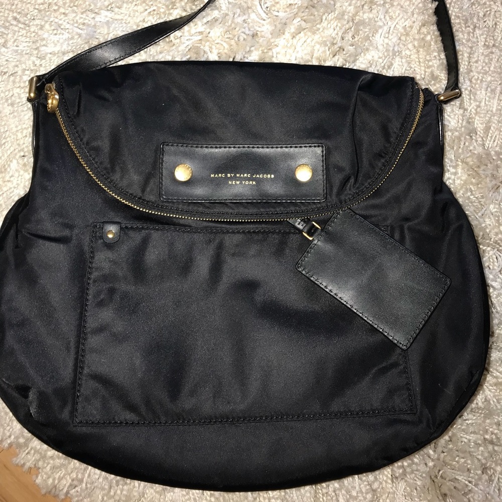 Marc Jacobs Authentic nylon crossbody ‼️😍
